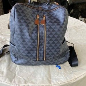 Meet your Posher, Keith